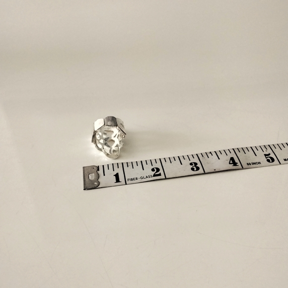 Statement ring in silvertone, size 8 adjustable - Picture 9 of 11